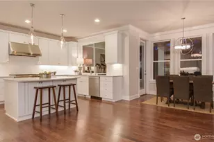 1914 108th Ave SE, Bellevue, WA 98004 - Photo 4