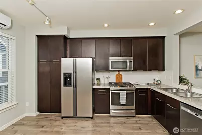 1843 NE Kenyon Court, Issaquah, WA 98029 - Photo 12
