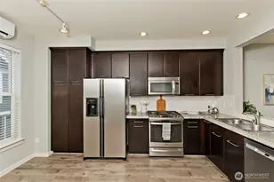 1843 NE Kenyon Ct, Issaquah, WA 98029 - Photo 12