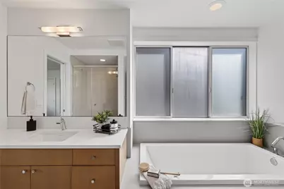 311 14th Avenue E #A, Seattle, WA 98112 - Photo 14