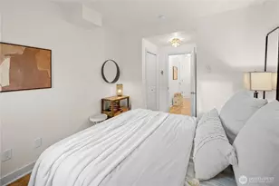 2203 Yale Ave. E., Seattle, WA 98102 - Photo 12
