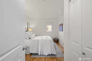 2203 Yale Ave. E., Seattle, WA 98102 - Photo 10