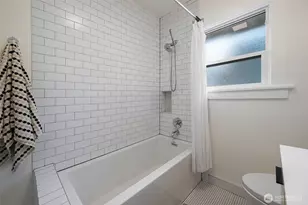 906 19th Ave, Seattle, WA 98122 - Photo 24