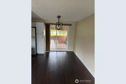 1306 Sherwood Court E, Tacoma, WA 98445 - Photo 8