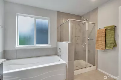 32670 Stuart Avenue SE, Black Diamond, WA 98010 - Photo 30