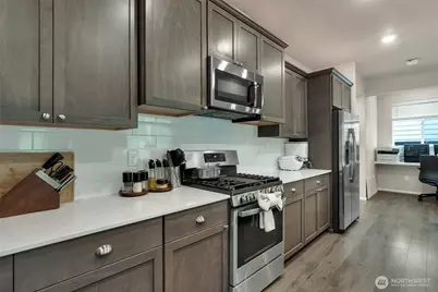 32670 Stuart Avenue SE, Black Diamond, WA 98010 - Photo 12