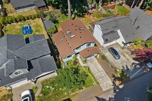 4921 Carole Dr NE, Olympia, WA 98516 - Photo 4