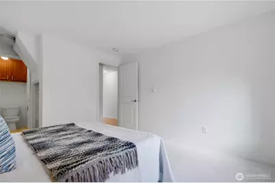 10013 NE 123rd Street #F-C, Kirkland, WA 98034 - Photo 12