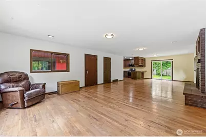 8221 308th Avenue SE, Issaquah, WA 98027 - Photo 16