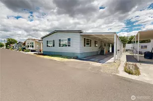 1425 Emerald St, Walla Walla, WA 99362 - Photo 1