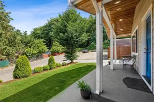 12117 179th Ave SE, Renton, WA 98059 - Photo 6