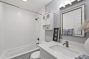 6201 Lake Washington Blvd NE, Kirkland, WA 98033 - Photo 20