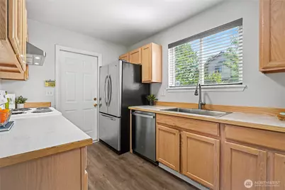314 Factory Avenue N, Renton, WA 98057 - Photo 6
