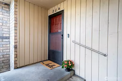 1199 9th Avenue #204, Oak Harbor, WA 98277 - Photo 6