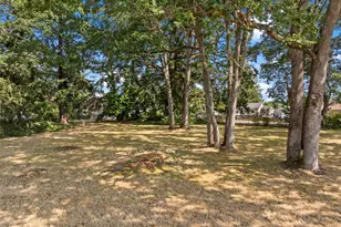 15202 Washington Ave SW, Lakewood, WA 98498 - Photo 2