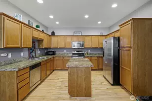 8369 21st St NE, Lake Stevens, WA 98258 - Photo 10