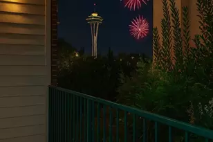 530 4th Ave W, Seattle, WA 98119 - Photo 16