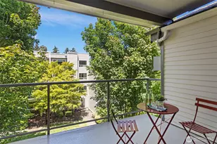 2760 76th Ave SE, Mercer Island, WA 98040 - Photo 12
