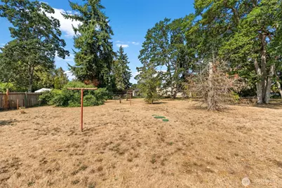 15202 Washington Avenue SW, Lakewood, WA 98498 - Photo 4