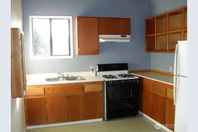 805 S Donovan Street, Seattle, WA 98108 - Photo 6