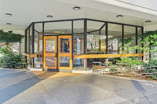 2201 3rd Ave, Seattle, WA 98121 - Photo 2