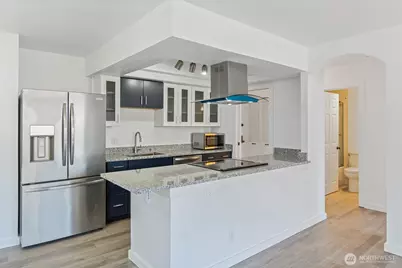 2201 3rd Avenue #1106, Seattle, WA 98121 - Photo 8