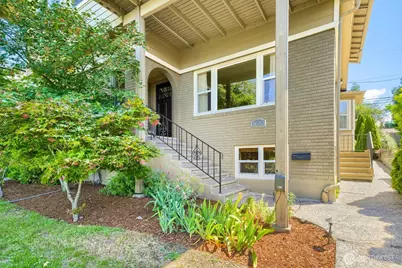 5632 42nd Avenue SW, Seattle, WA 98136 - Photo 2