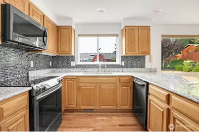 7403 78th Street NE, Marysville, WA 98270 - Photo 12