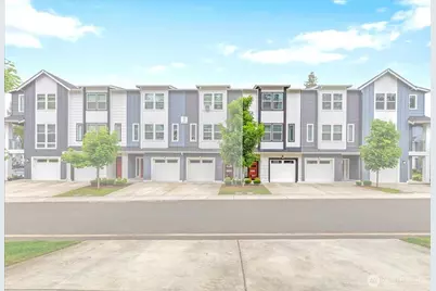 13717 Admiralty Way #H5, Lynnwood, WA 98087 - Photo 2
