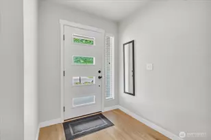 13717 Admiralty Way, Lynnwood, WA 98087 - Photo 4