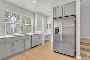 13717 Admiralty Way, Lynnwood, WA 98087 - Photo 10