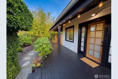 2127 8th Street, Bremerton, WA 98312 - Photo 2