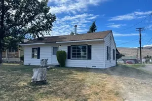 530 16th St, Bridgeport, WA 98813 - Photo 2