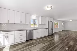 8823 S Yakima Ave, Tacoma, WA 98444 - Photo 10