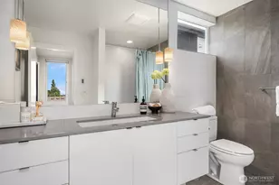 6710 36th Ave SW, Seattle, WA 98126 - Photo 18