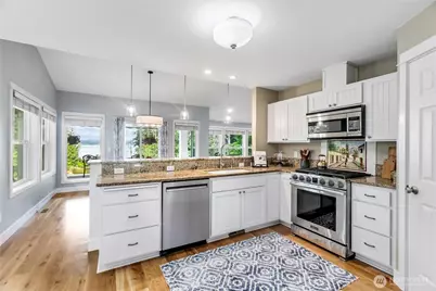 29955 Scenic Drive NE, Poulsbo, WA 98370 - Photo 6