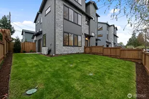 2733 NE 87th St, Seattle, WA 98115 - Photo 36