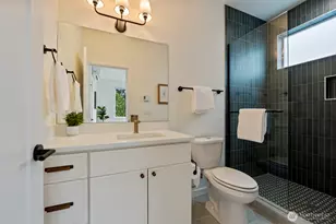2733 NE 87th St, Seattle, WA 98115 - Photo 24