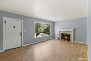 9059 Carkeek Dr S, Seattle, WA 98118 - Photo 12