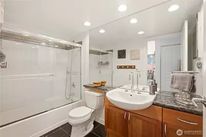 2929 1st Avenue #817, Seattle, WA 98121 - Photo 16