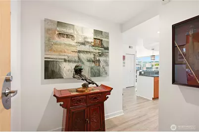 2929 1st Avenue #817, Seattle, WA 98121 - Photo 4