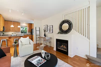 6318 5th Avenue NE, Seattle, WA 98115 - Photo 4