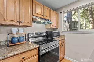8020 146th Ave NE, Redmond, WA 98052 - Photo 12