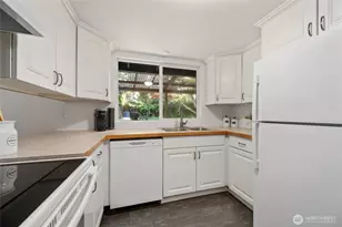 2917 W Maplewood Ave, Bellingham, WA 98225 - Photo 20