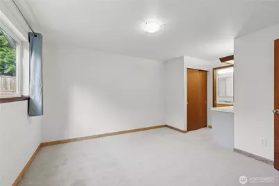 16226 NE 57th Street, Redmond, WA 98065 - Photo 22