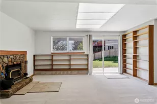 16226 NE 57th St, Redmond, WA 98065 - Photo 26
