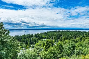 8261 Northrop Pl SW, Seattle, WA 98136 - Photo 38