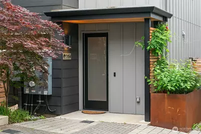 7154 44th Avenue S, Seattle, WA 98118 - Photo 2