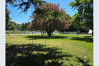 615 Arrowhead Road, Camano Island, WA 98282 - Photo 4