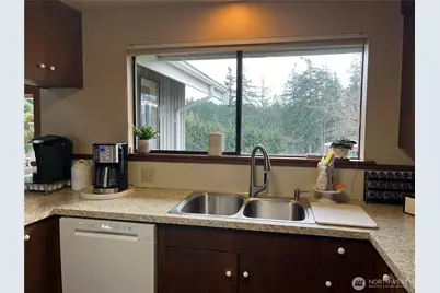 615 Arrowhead Road, Camano Island, WA 98282 - Photo 32